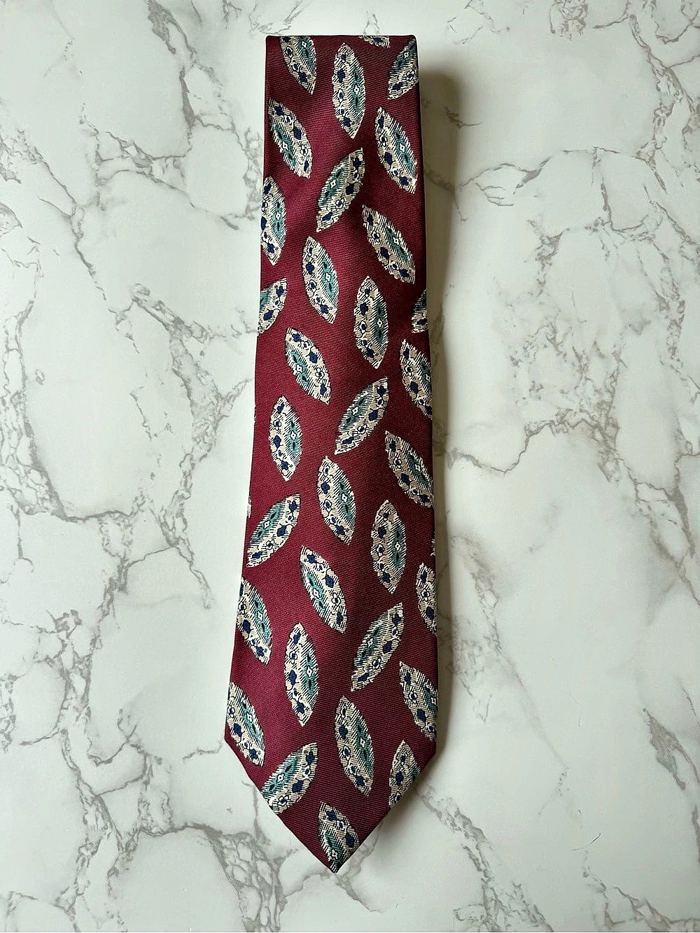 3/$25 Vintage 90s Abercrombie & Fitch Tie